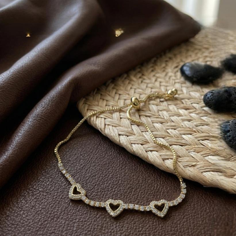 Triple Hearts Adjustable Bracelet - Gold